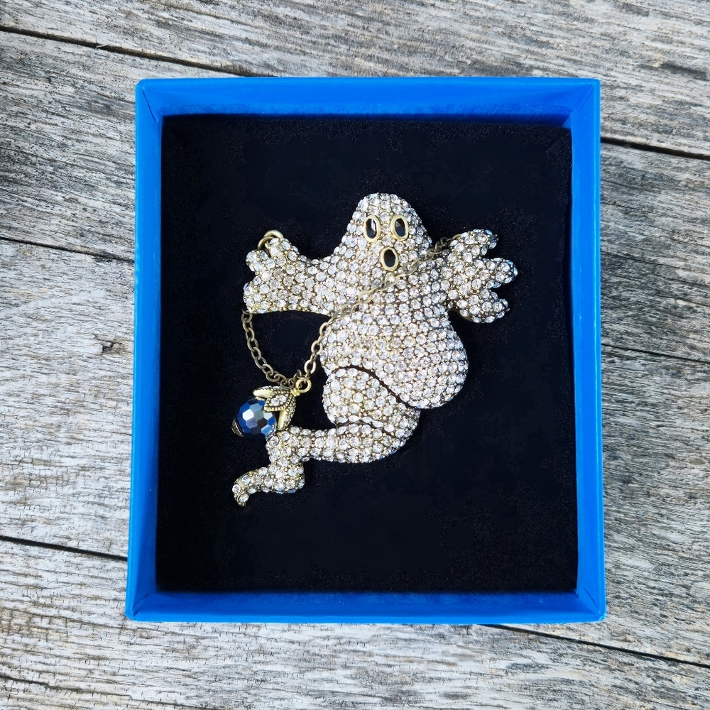 SOLD****Heidi Daus Spooktacular Ghost Designer Signed Brooch Pin original box 👻 - Picture 2 of 11